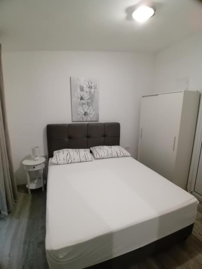 Tonka Apartments Gradac  Eksteriør billede