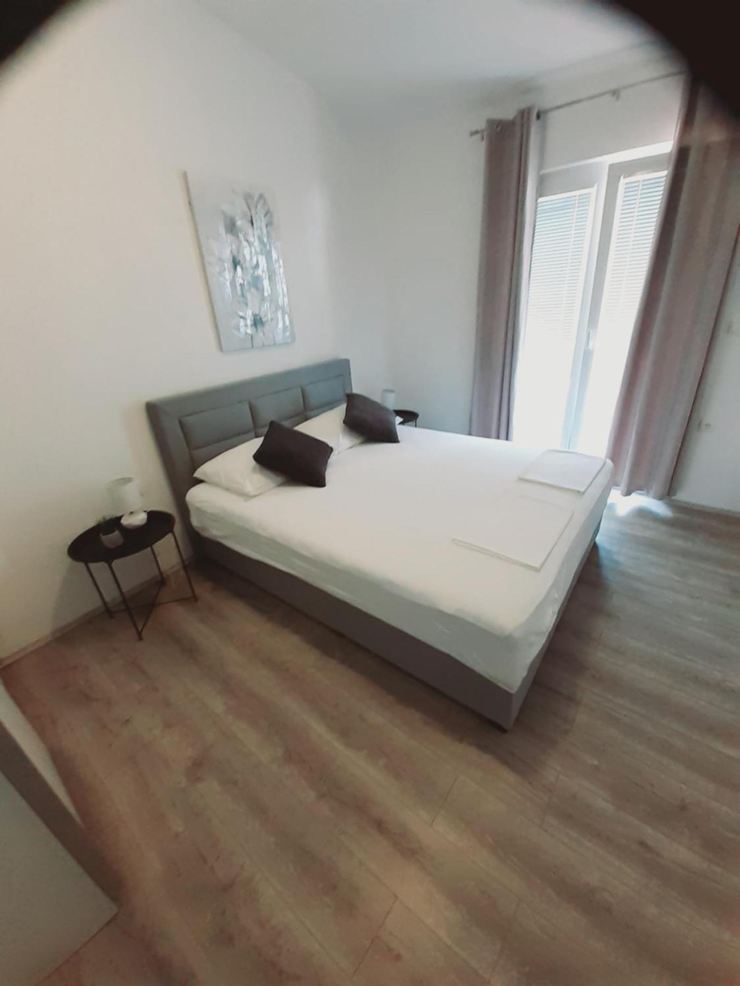Tonka Apartments Gradac  Værelse billede