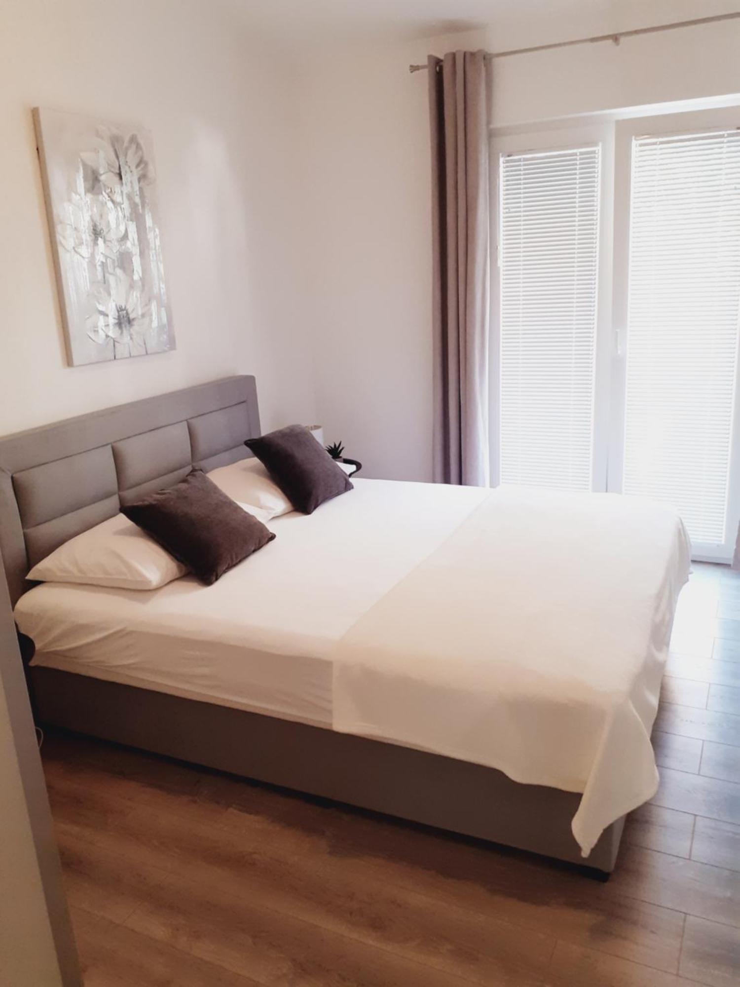 Tonka Apartments Gradac  Værelse billede