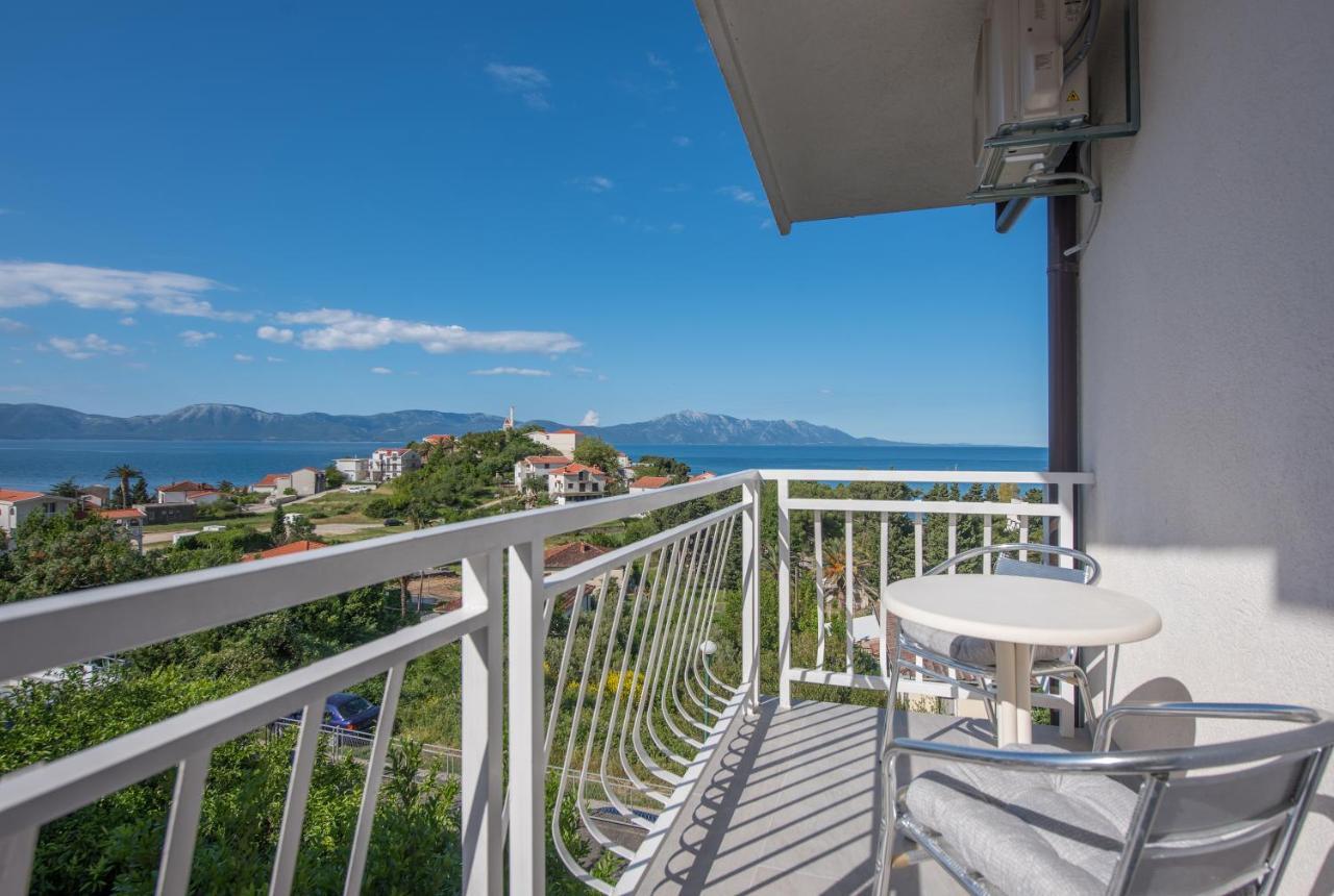 Tonka Apartments Gradac  Eksteriør billede